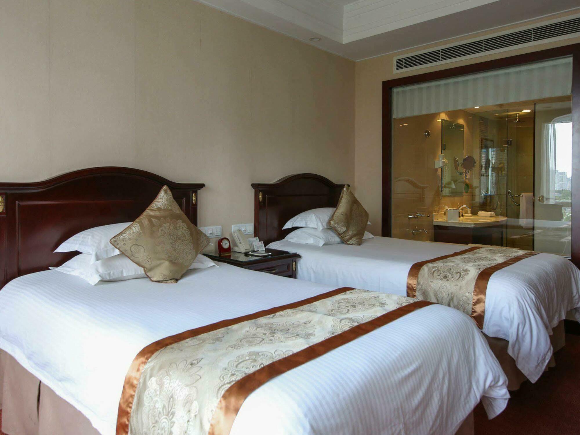 Oriental Riverside Bund View Hotel Shanghaj Zewnętrze zdjęcie